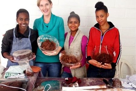 ‘n Opgewonde groep Grootbossers, met vlnr Sandra Muchanyara, Simone Davel, Stephanie Baardman en Abby Lukas